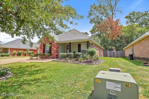 108 W Pinebrook Dr, Brandon, MS 39047 photo 3
