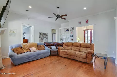 116 Trailbridge Xing, Canton, MS 39046 photo 10