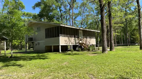 165 Plum Bluff Dr, Lucedale, MS 39452 photo 3