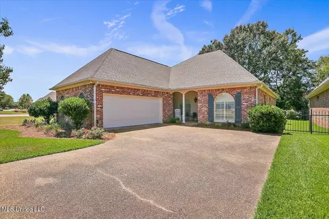 229 Geneva Blvd, Madison, MS 39110