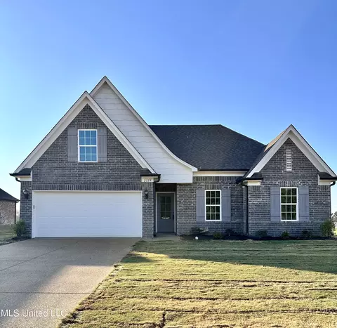 2179 Dela Dr, Southaven, MS 38672