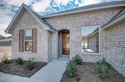 809 Silver Pointe, Pearl, MS 39208 photo 2