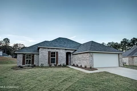 813 Silver Pointe, Pearl, MS 39208