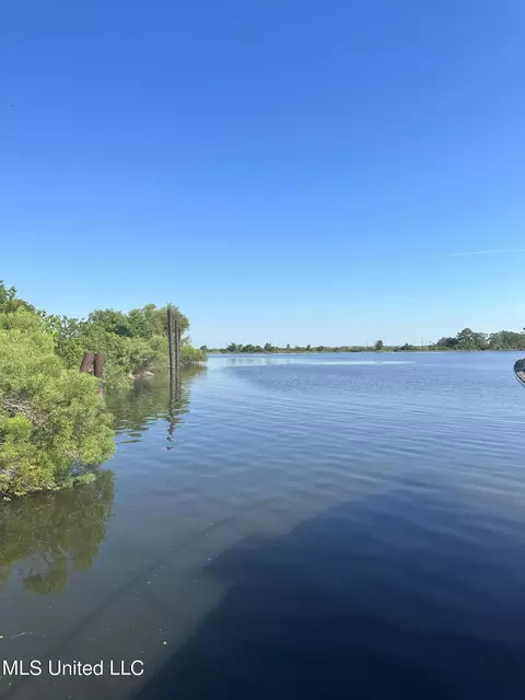 Dantzler, Moss Point, MS 39562
