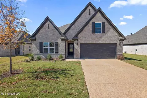 2079 Dela Dr, Southaven, MS 38672