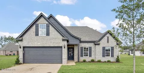 8631 Channing Ln, Southaven, MS 38672