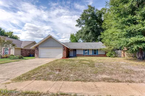 2332 Farrell Cir, Gulfport, MS 39507