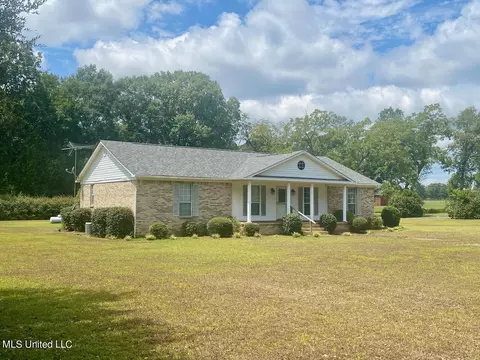 158 Jessica Ln, Lucedale, MS 39452 photo 2