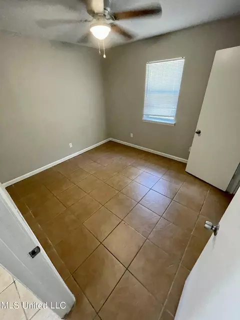 2118 Thousand Oaks Dr, Jackson, MS 39212 photo 10