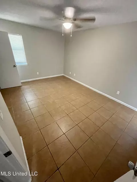 2118 Thousand Oaks Dr, Jackson, MS 39212 photo 13