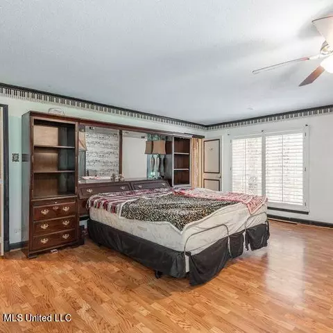 Bedroom - 1595 Malone Rd, Nesbit, MS 38651 photo 6 of 6
