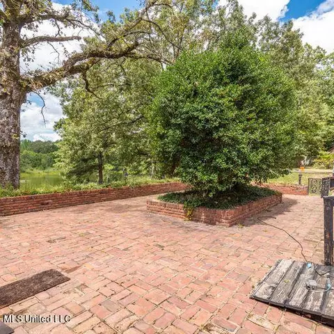 Exterior - 1595 Malone Rd, Nesbit, MS 38651 photo 11 of 36