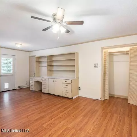 Bedroom - 1595 Malone Rd, Nesbit, MS 38651 photo 4 of 6