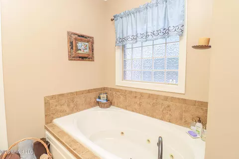 204 Kitty Hawk Cir, Brandon, MS 39047 photo 25