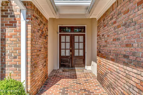 95 Autumn Hill Drive Dr, Jackson, MS 39211 photo 2