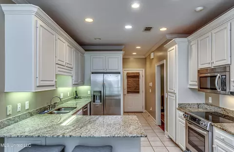95 Autumn Hill Drive Dr, Jackson, MS 39211 photo 12
