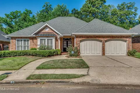 95 Autumn Hill Drive Dr, Jackson, MS 39211
