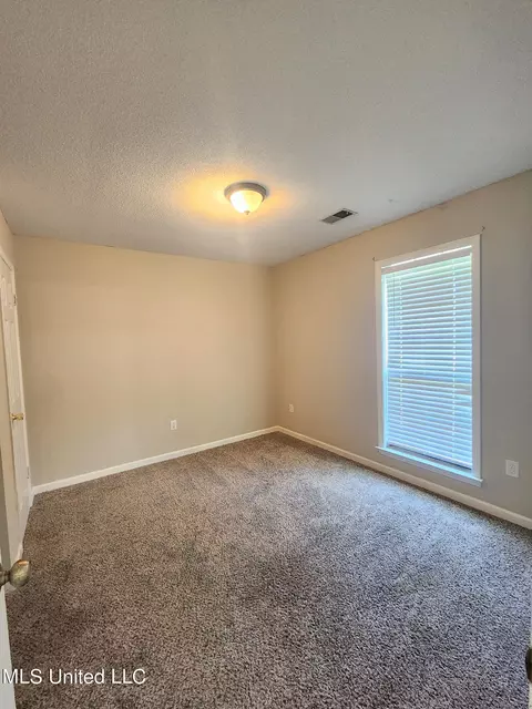 6901 Alexander Rd, Olive Branch, MS 38654 photo 7