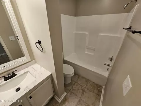 5563 Tiki Ln, Jackson, MS 39212 photo 13