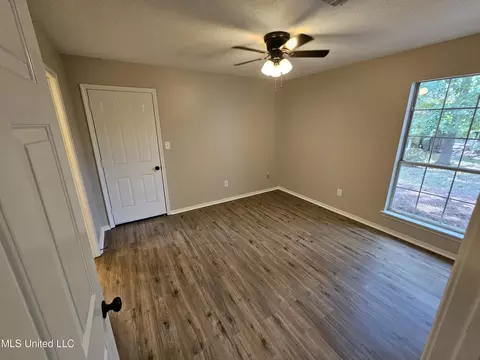 5563 Tiki Ln, Jackson, MS 39212 photo 11