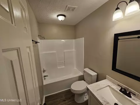 5563 Tiki Ln, Jackson, MS 39212 photo 14