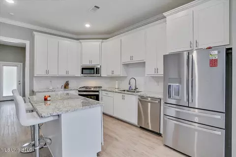 828 Long Leaf Cir, Brandon, MS 39042 photo 9
