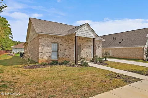 828 Long Leaf Cir, Brandon, MS 39042 photo 3