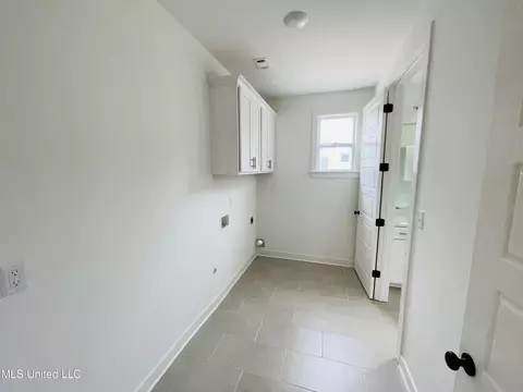 3889 Fieldstream Dr, Olive Branch, MS 38654 photo 9