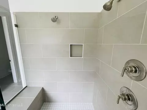 3889 Fieldstream Dr, Olive Branch, MS 38654 photo 11