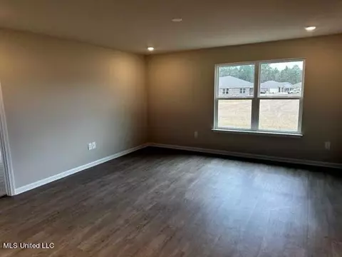 1053 Enclave Cir, Long Beach, MS 39560 photo 15