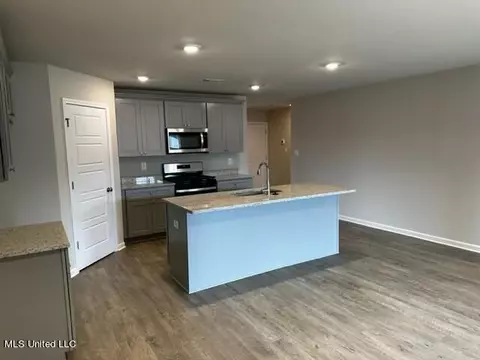 1053 Enclave Cir, Long Beach, MS 39560 photo 10