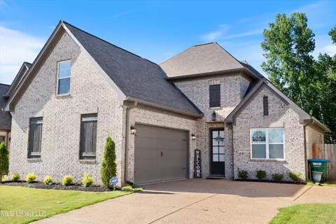 5242 Watson View Dr, Nesbit, MS 38651 photo 2