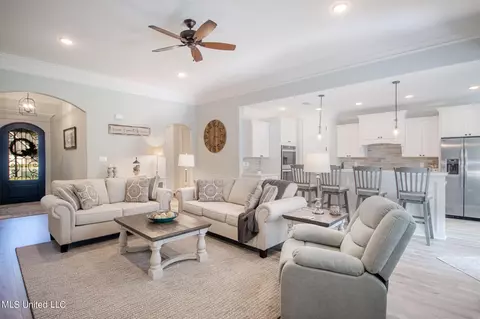 6225 Cypress Ln, Biloxi, MS 39532 photo 13