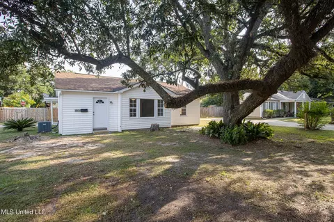 1120 Cecille St, Gulfport, MS 39501