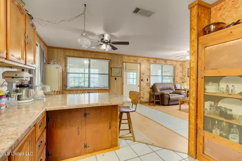 170 Deer Ln, Lucedale, MS 39452 photo 11