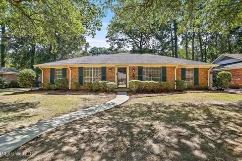 112 Long Meadow Rd, Brandon, MS 39042