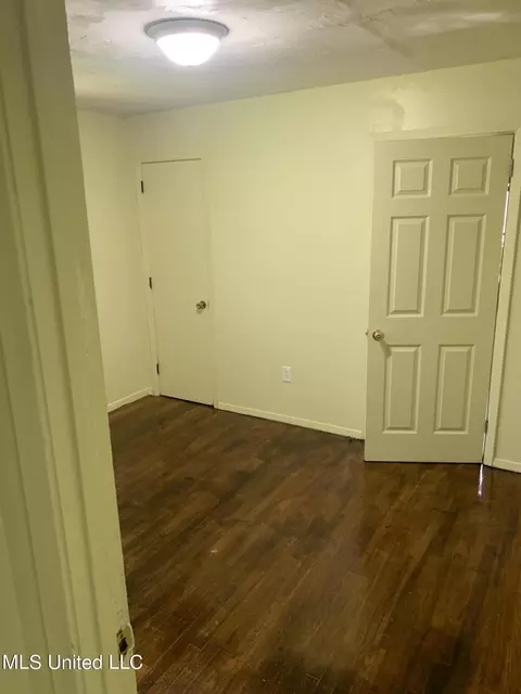 434 Eminence, Jackson, MS 39213 photo 2