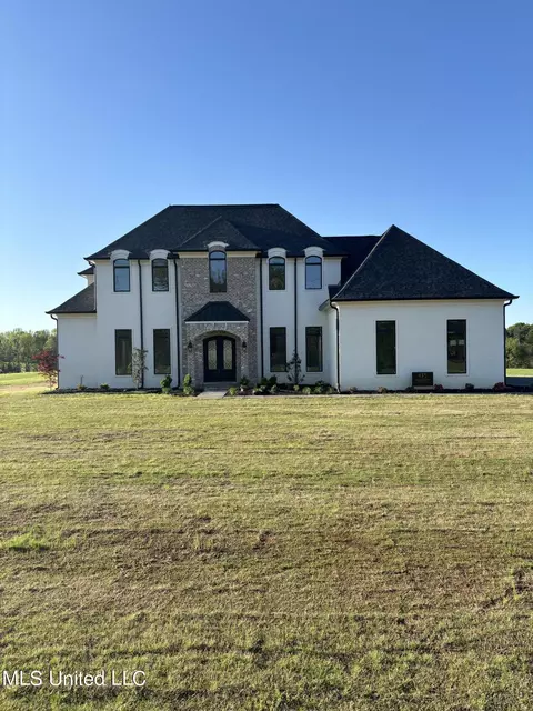 7427 Highway 301, Lake Cormorant, MS 38641