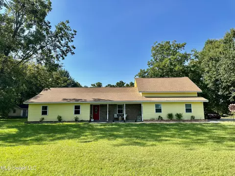 8314 Delynn Dr, Biloxi, MS 39532