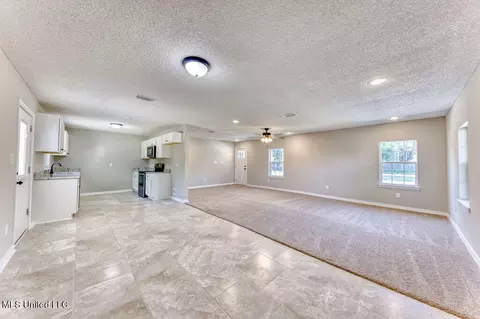 3805 Coventry Dr, Moss Point, MS 39562 photo 11