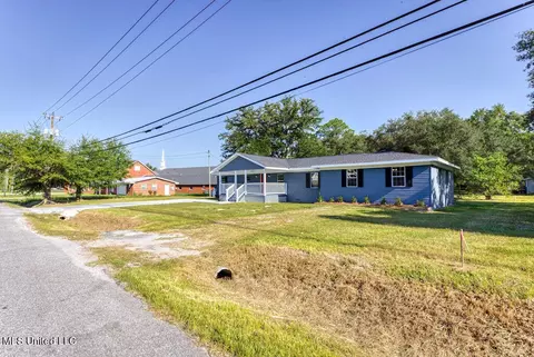 3805 Coventry Dr, Moss Point, MS 39562 photo 8