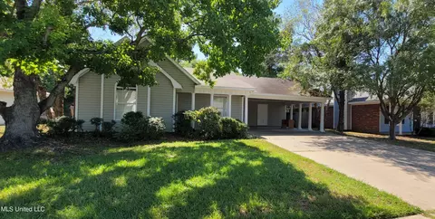 734 Whippoorwill Dr, Brandon, MS 39047