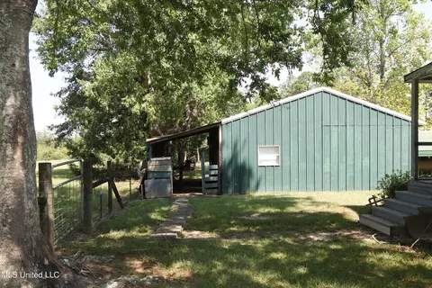 182 Collins Rd # B, Lucedale, MS 39452 photo 8