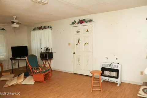 182 Collins Rd # B, Lucedale, MS 39452 photo 18