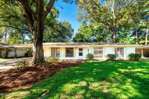 5235 Parkway Dr, Jackson, MS 39211 photo 2