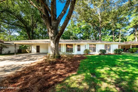 5235 Parkway Dr, Jackson, MS 39211 photo 3