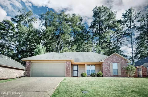 180 Brooklyn St, Byram, MS 39272