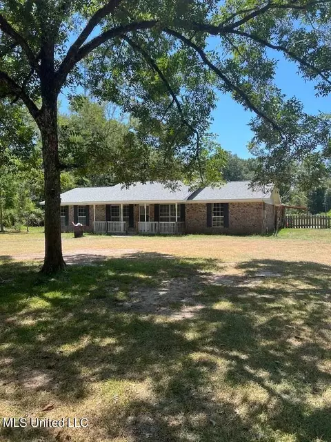 233 Depot Rd, Lucedale, MS 39452