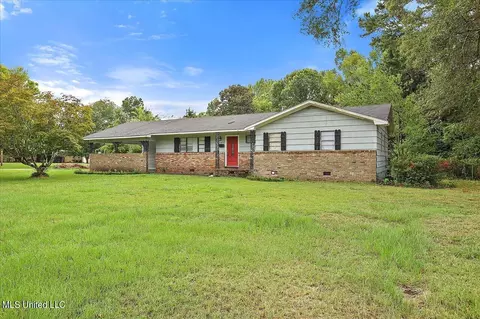 817 Adkins Blvd, Jackson, MS 39211 photo 2