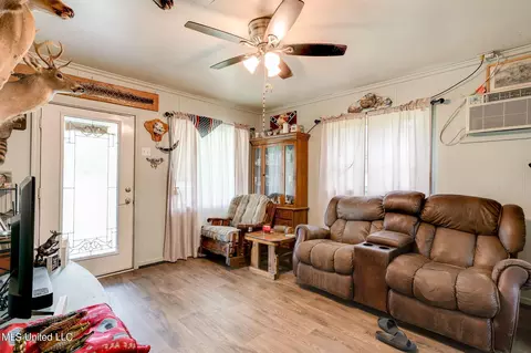 1225 Us-98, Lucedale, MS 39452 photo 8